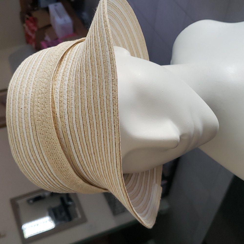 Hat - Picture 2 of 5